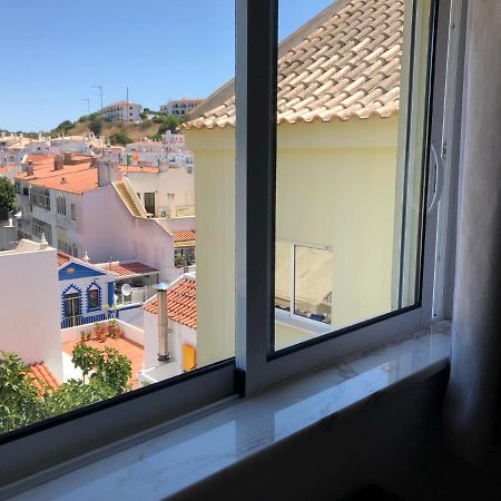 Algarve, Carvoeiro Centre-Ville, Recent Appartement En Duplex Pour 5 Personnes المظهر الخارجي الصورة